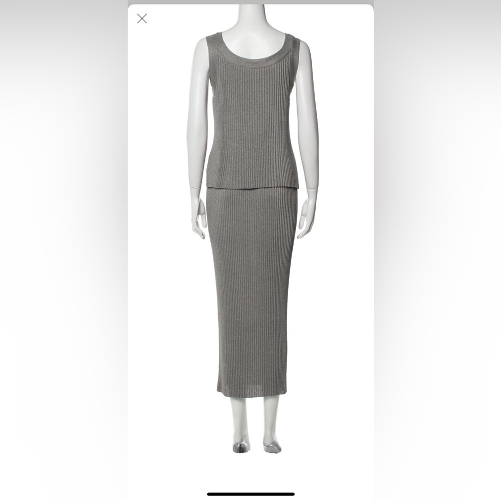 - Chanel, Gray Ribbed Knit Set - Picture 10 of 10